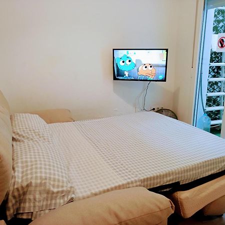 Apartamento En La Playa Las Arenas +Wifi+Ac Valencia Bagian luar foto